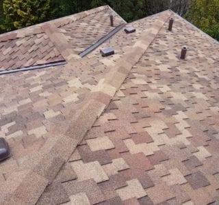roofing contractor in or near Roy, WA